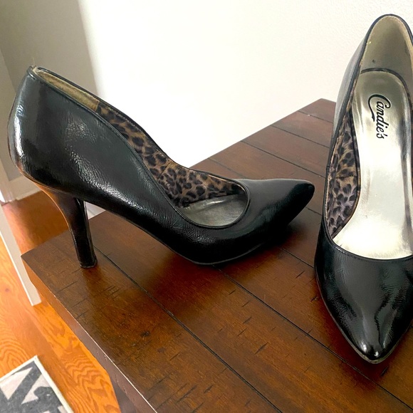 Candie’s Black Heels - Picture 1 of 4